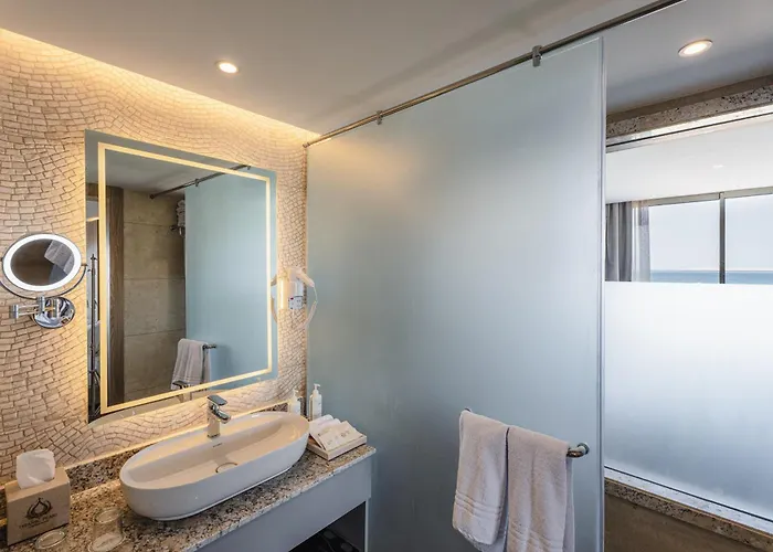 Titanic Pearl 5*