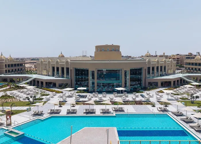 فندق Titanic Pearl الغردقة