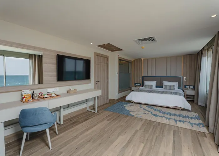 Titanic Pearl 5*