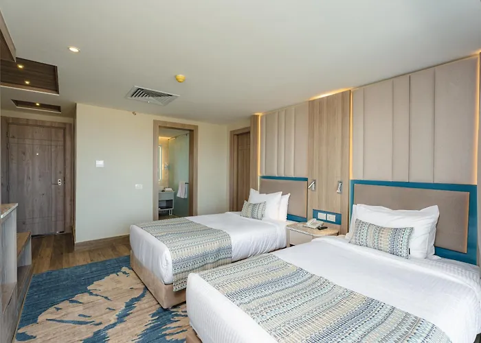 Titanic Pearl الغردقة
